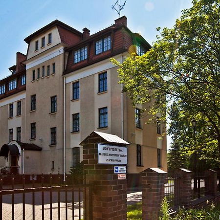 Ds Cztery Pory Roku Hostel Gdańsk Buitenkant foto