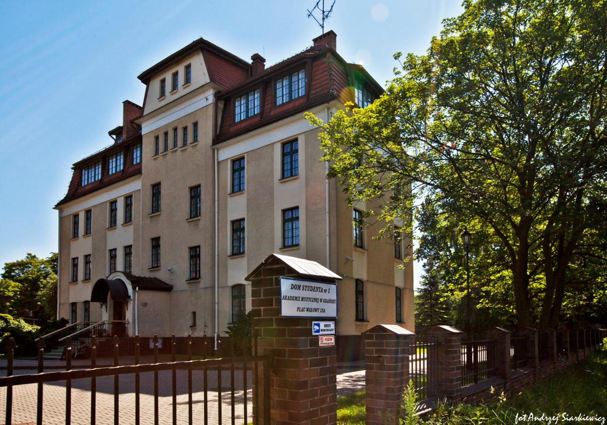 Ds Cztery Pory Roku Hostel Gdańsk Buitenkant foto
