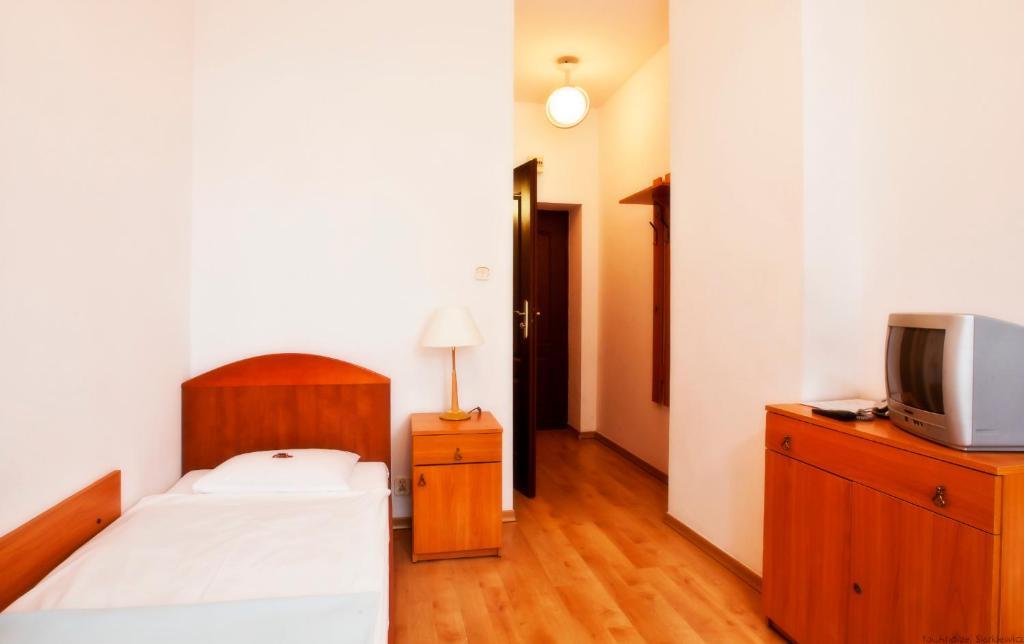 Ds Cztery Pory Roku Hostel Gdańsk Kamer foto