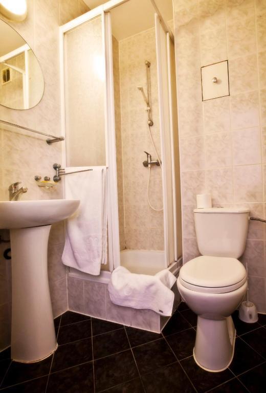 Ds Cztery Pory Roku Hostel Gdańsk Kamer foto